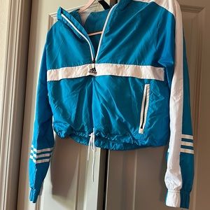 Adidas Windproof cropped quarter zip. - extra small.